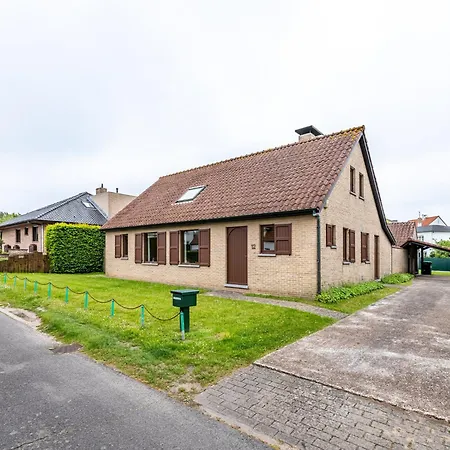 Villa In St-idesbald Near Sea Beach, Cleaning Included Koksijde